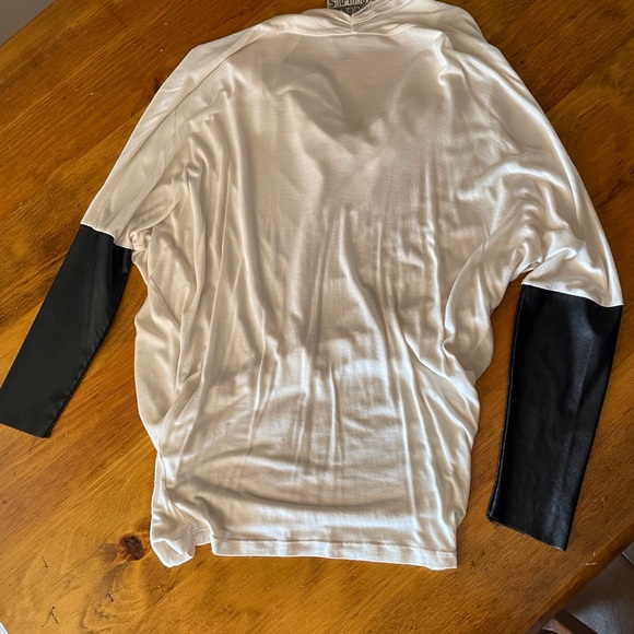 Young fabulous and broke top NWOT - Picture 4 of 7